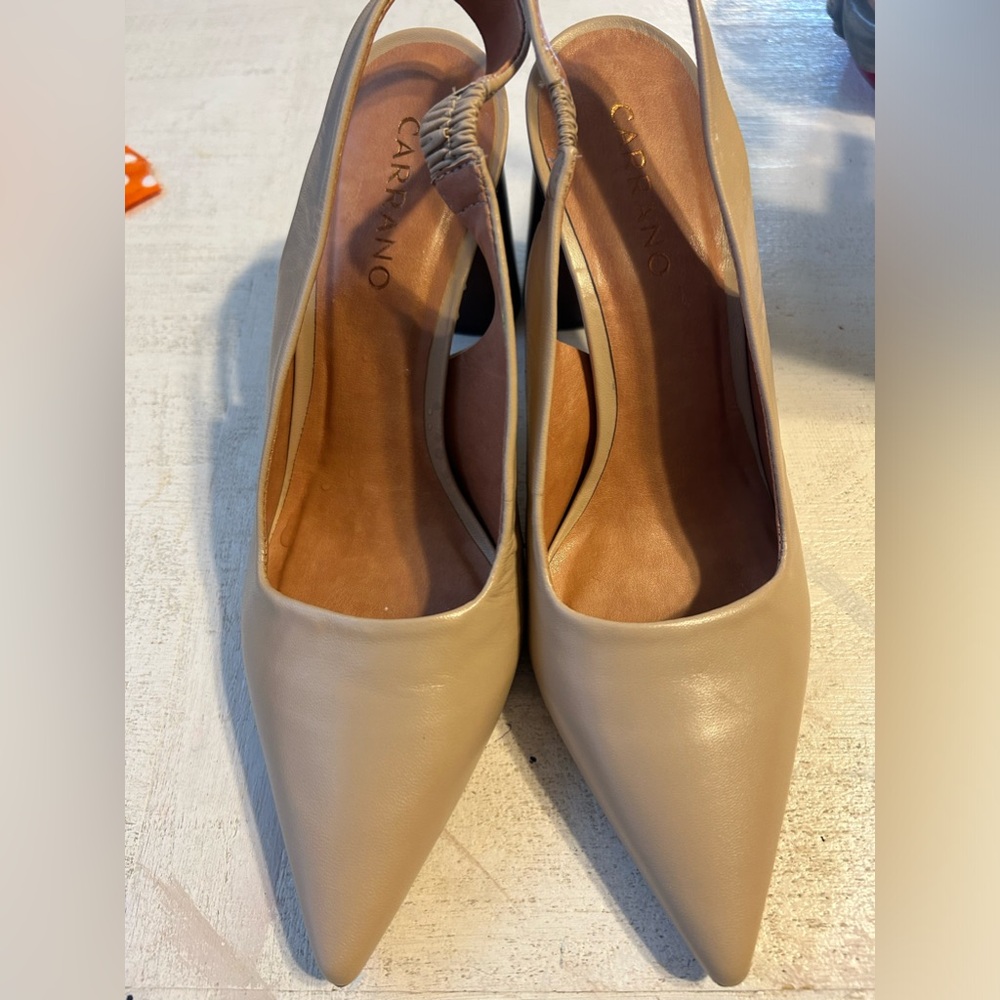 Carrano Genesis Block Heel in Nude size 8 like New callout: spots on BOTTOM side